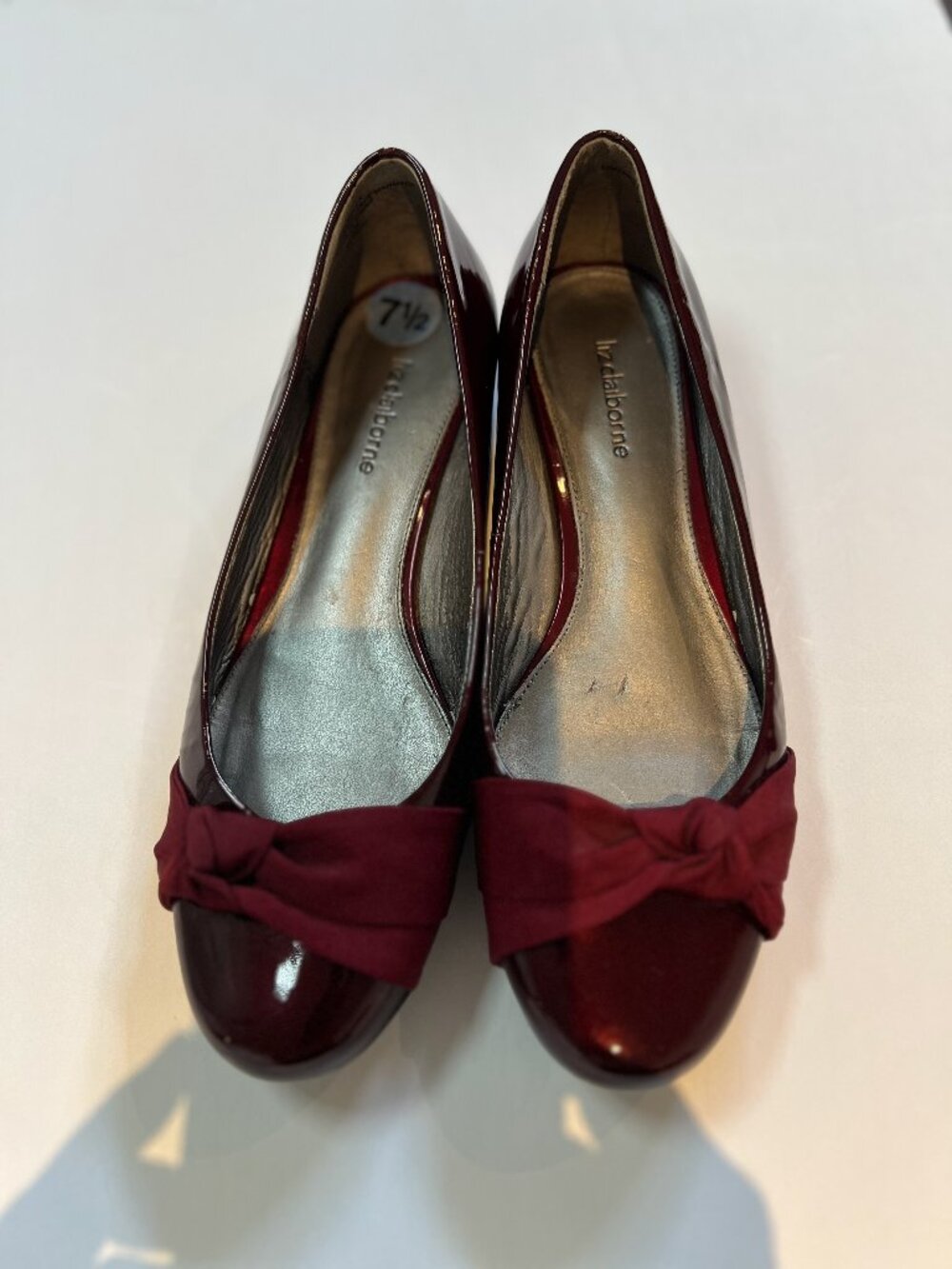 Liz Claiborne Burgundy Patent Leather Ballet Flats Bow Accent Maroon Wine